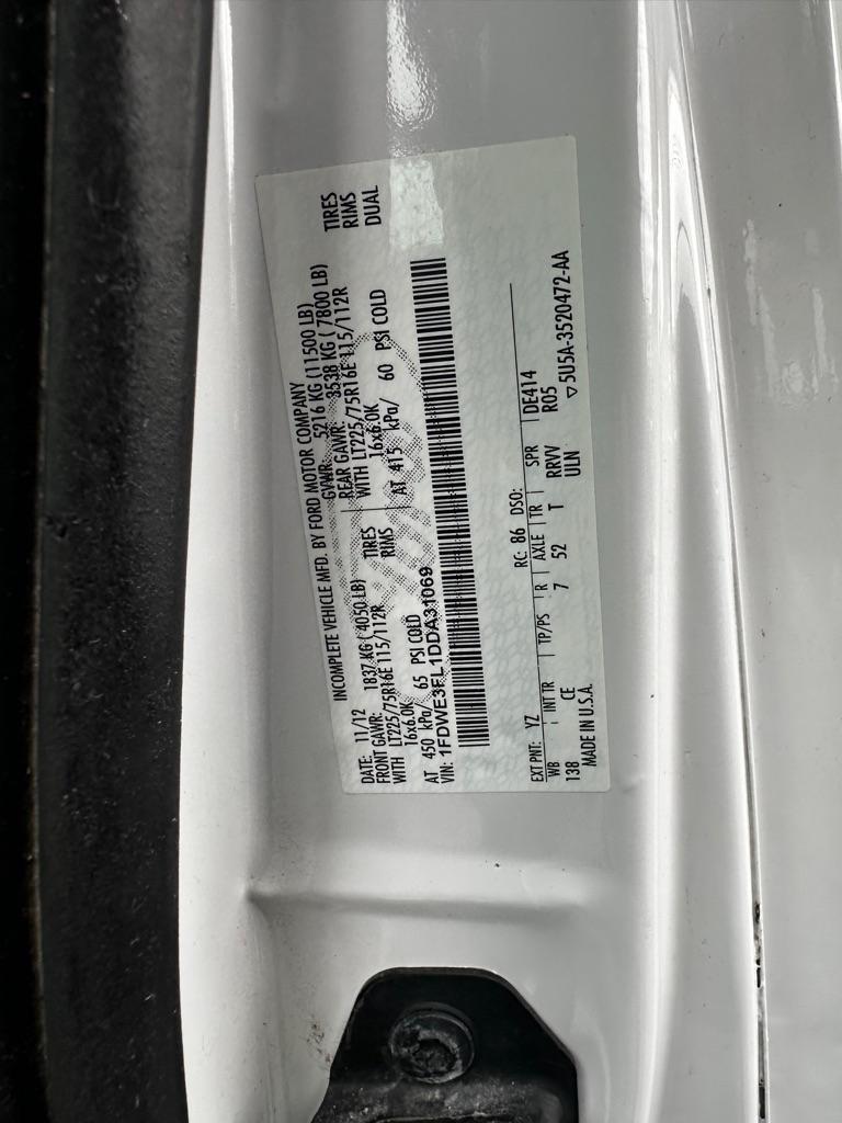Ford Econoline Commercial Cutaway E-350 Super Duty 138" SRW 2013
