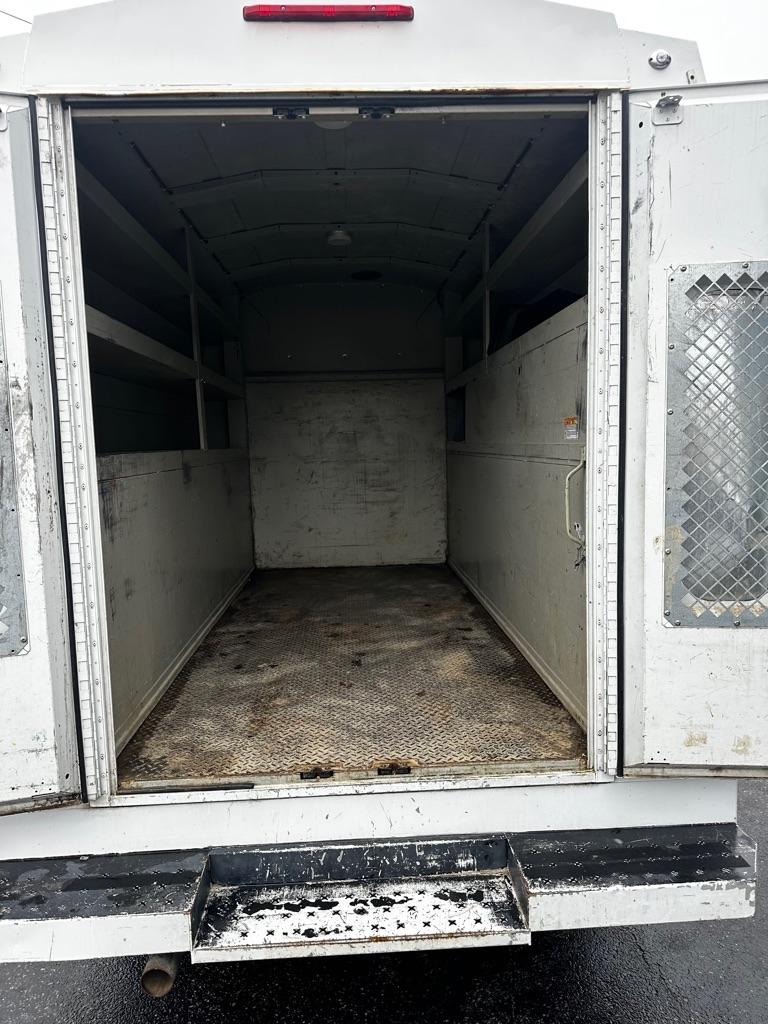 Chevrolet Express Commercial Cutaway 3500 Van 139" 2014