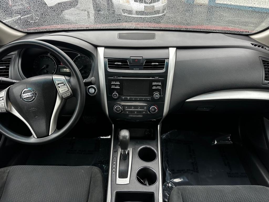 Nissan Altima 4dr Sdn I4 2.5 2015