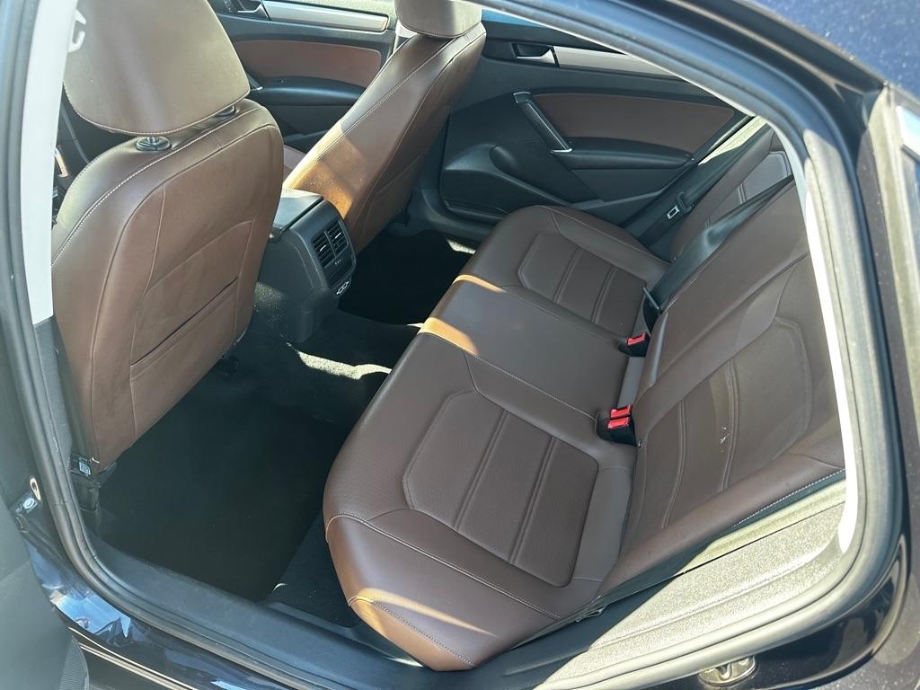 Volkswagen Passat 2.0T SE Auto 2021