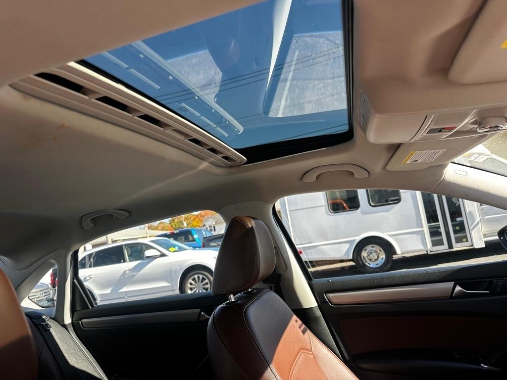 Volkswagen Passat 2.0T SE Auto 2021