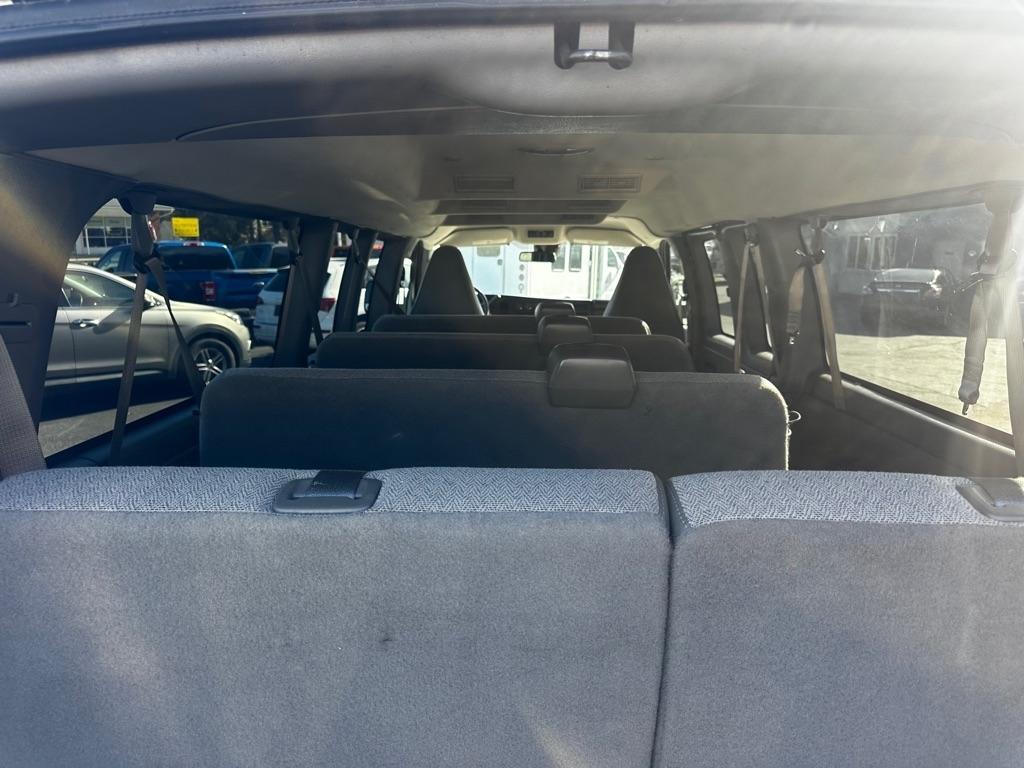 Chevrolet Express Passenger RWD 3500 155" LT 2019
