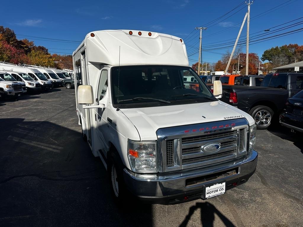 Ford Econoline Commercial Cutaway E-350 Super Duty 138" DRW 2015