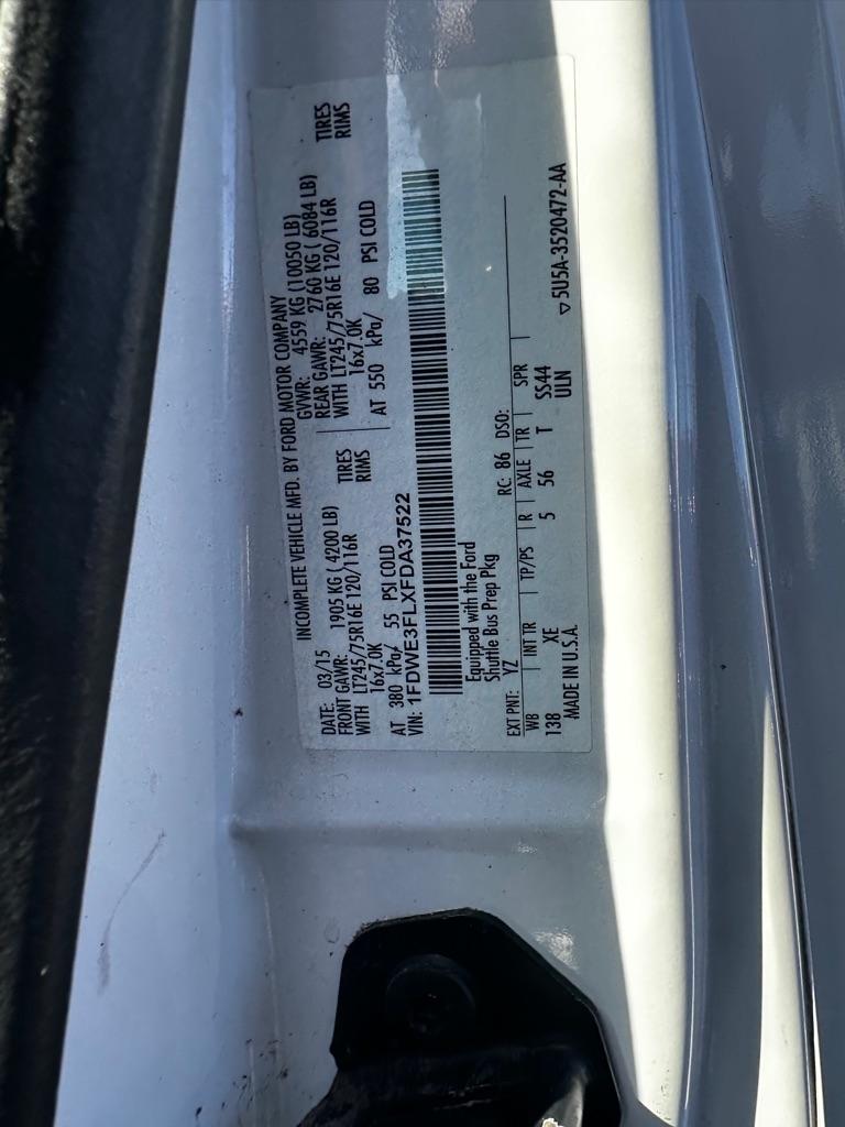 Ford Econoline Commercial Cutaway E-350 Super Duty 138" DRW 2015
