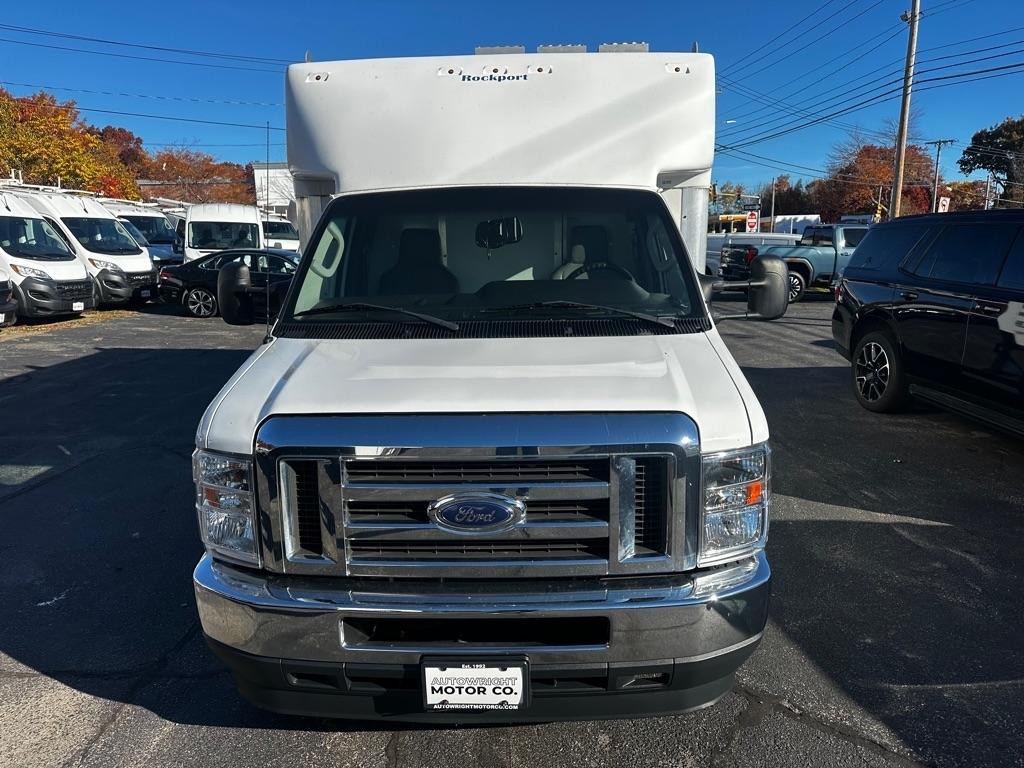 Ford E-Series Cutaway E-350 SRW 138" WB 2021