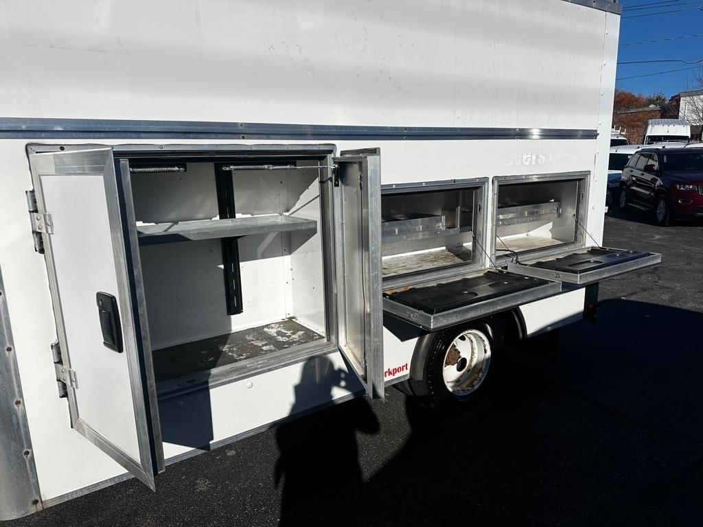 Ford E-Series Cutaway E-350 SRW 138" WB 2021