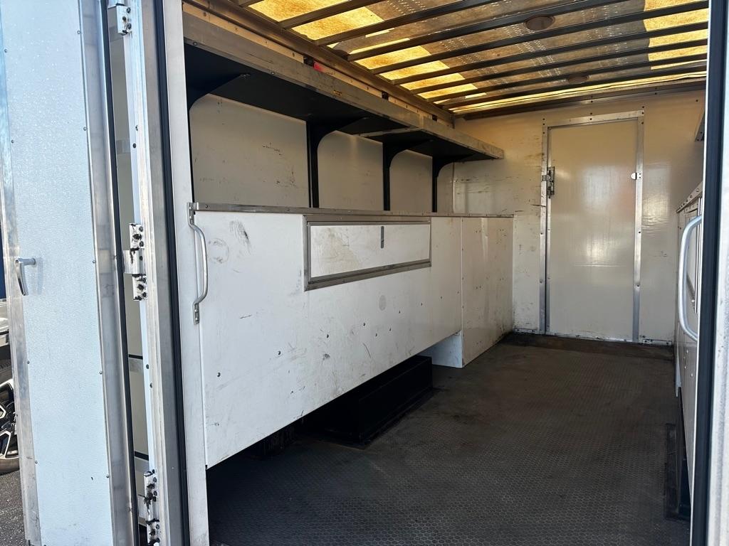 Ford E-Series Cutaway E-350 SRW 138" WB 2021