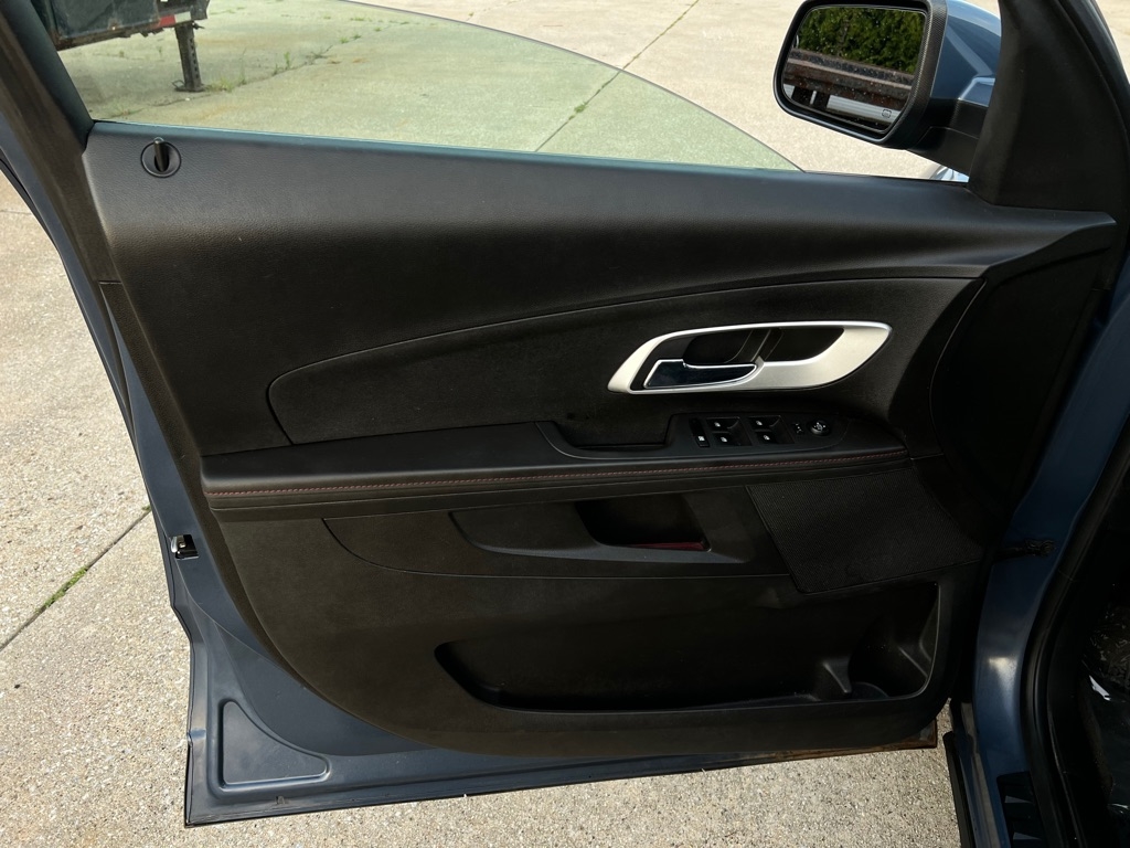 Chevrolet Equinox  2011