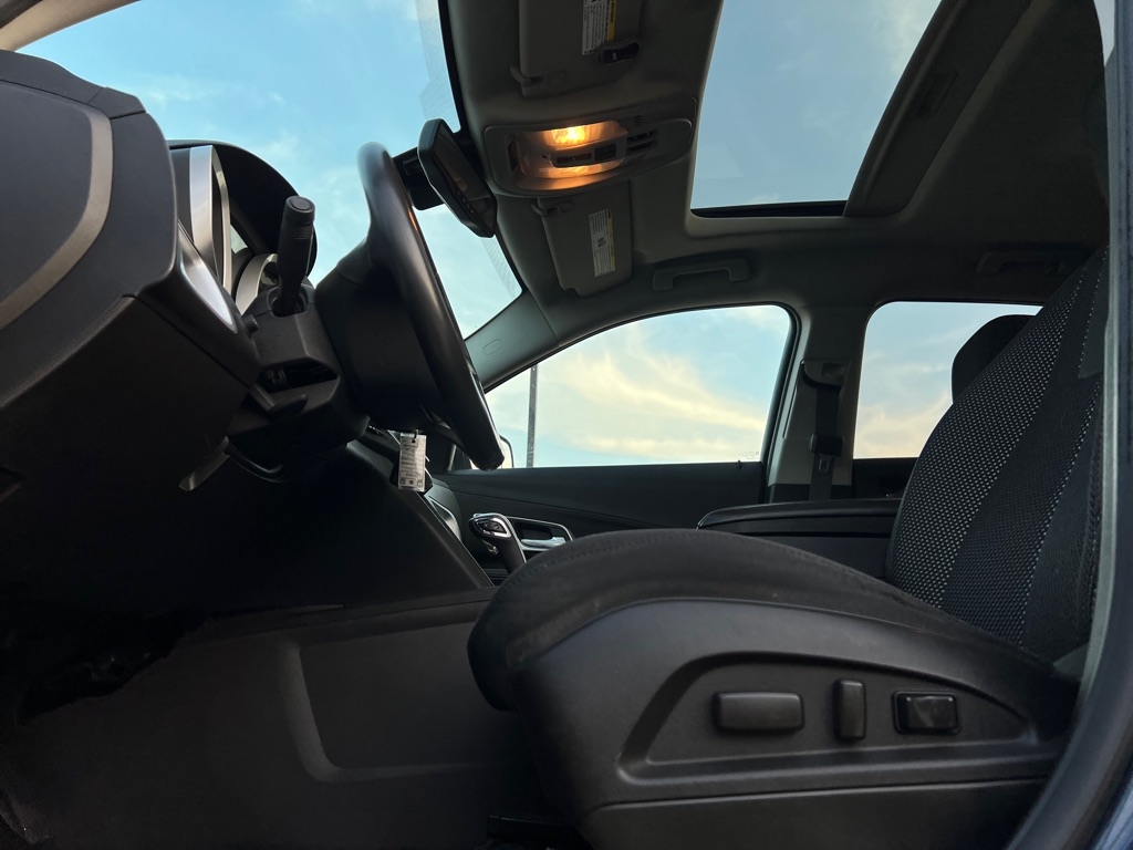 Chevrolet Equinox  2011