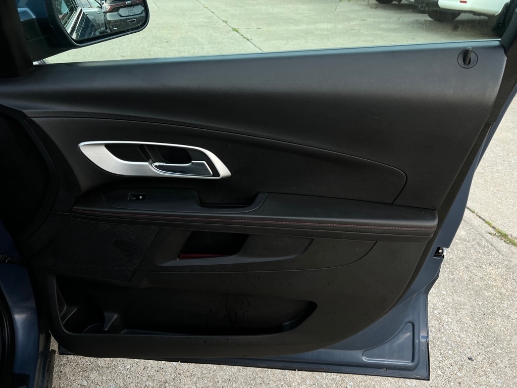 Chevrolet Equinox  2011