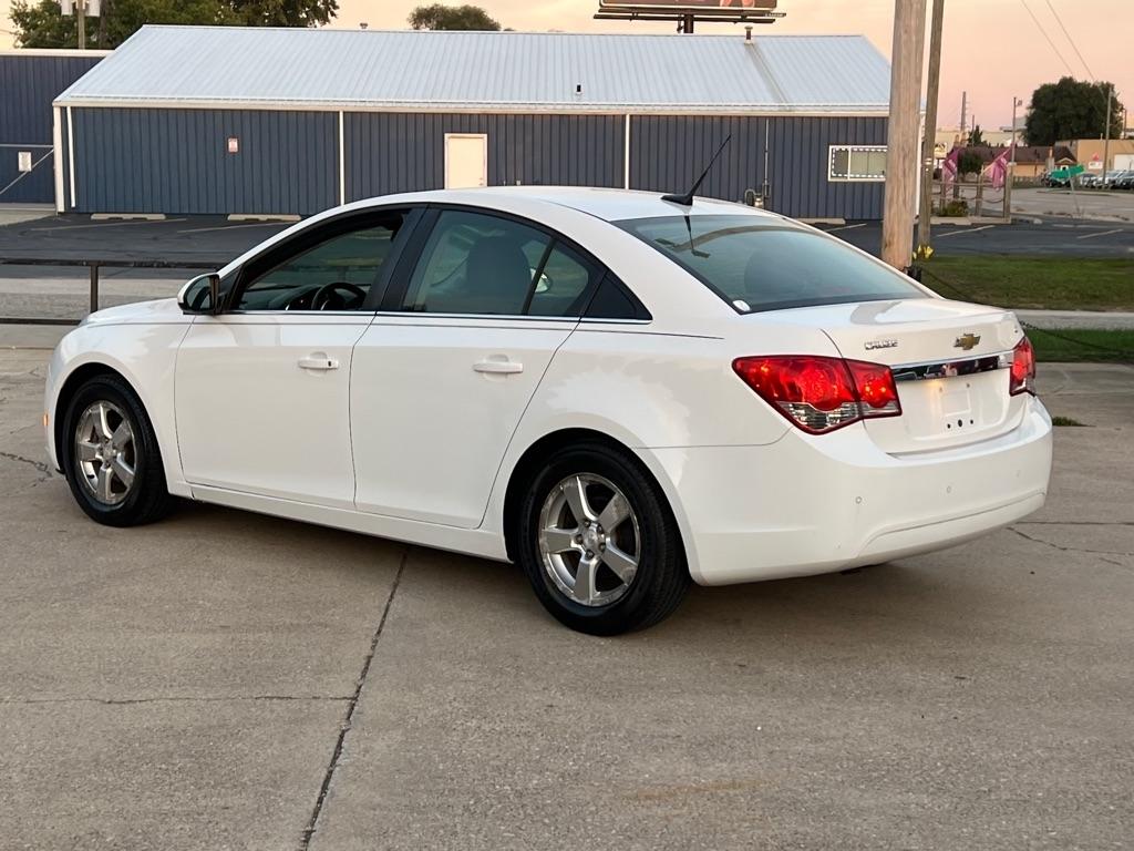 Chevrolet Cruze  2012