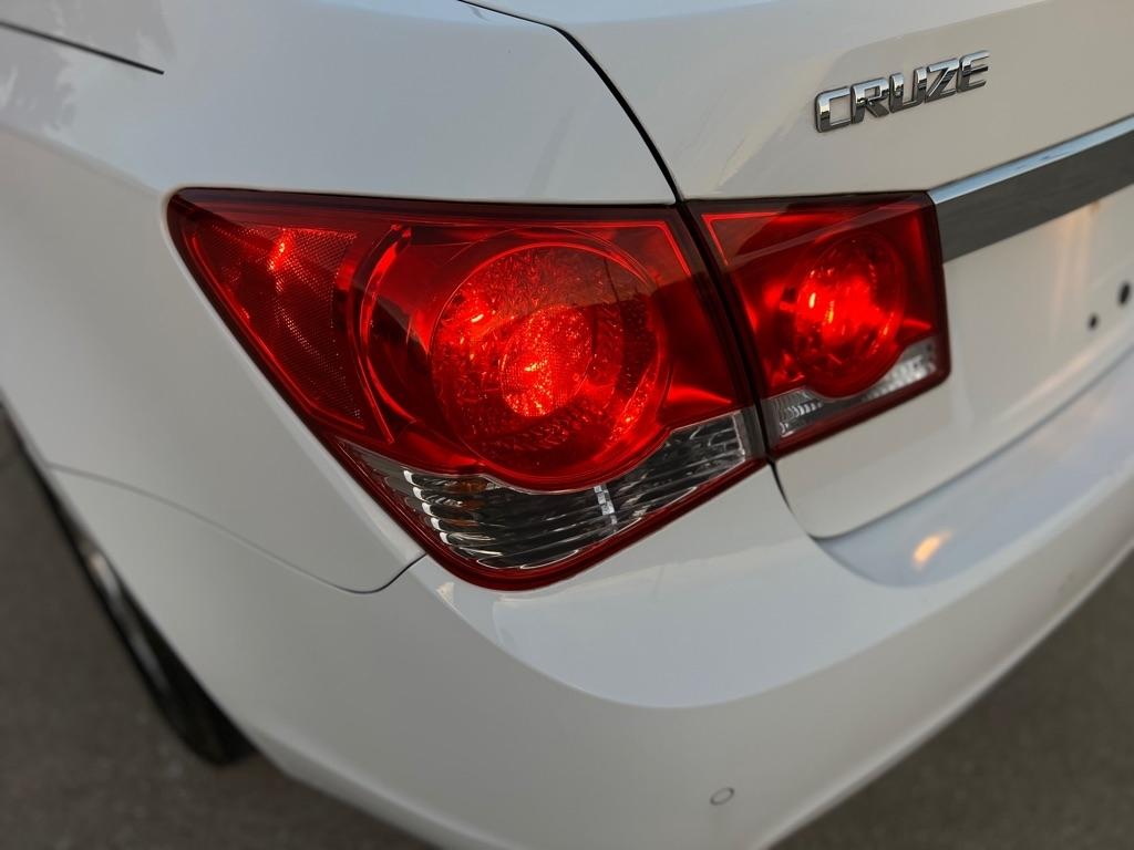 Chevrolet Cruze  2012