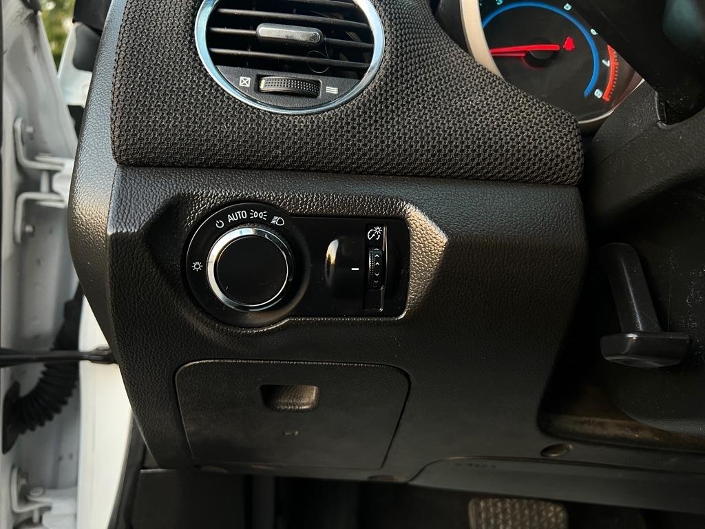 Chevrolet Cruze  2012