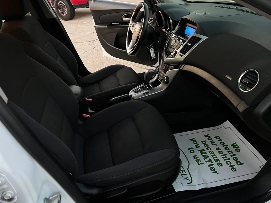 Chevrolet Cruze  2012