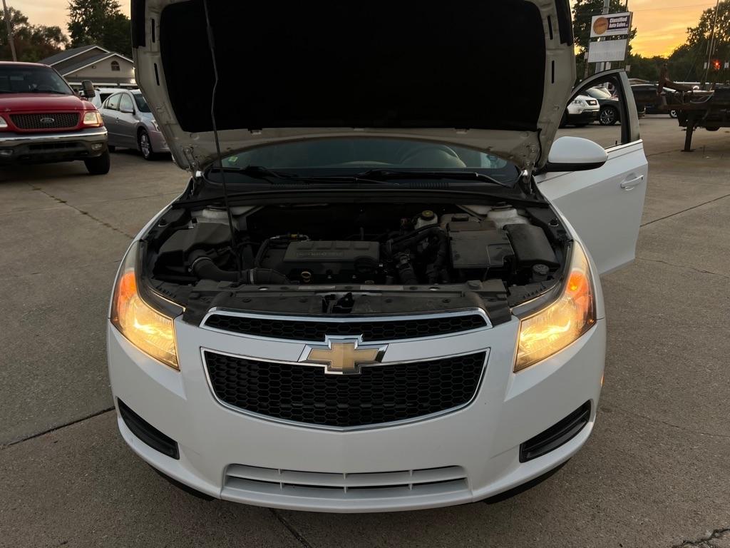 Chevrolet Cruze  2012