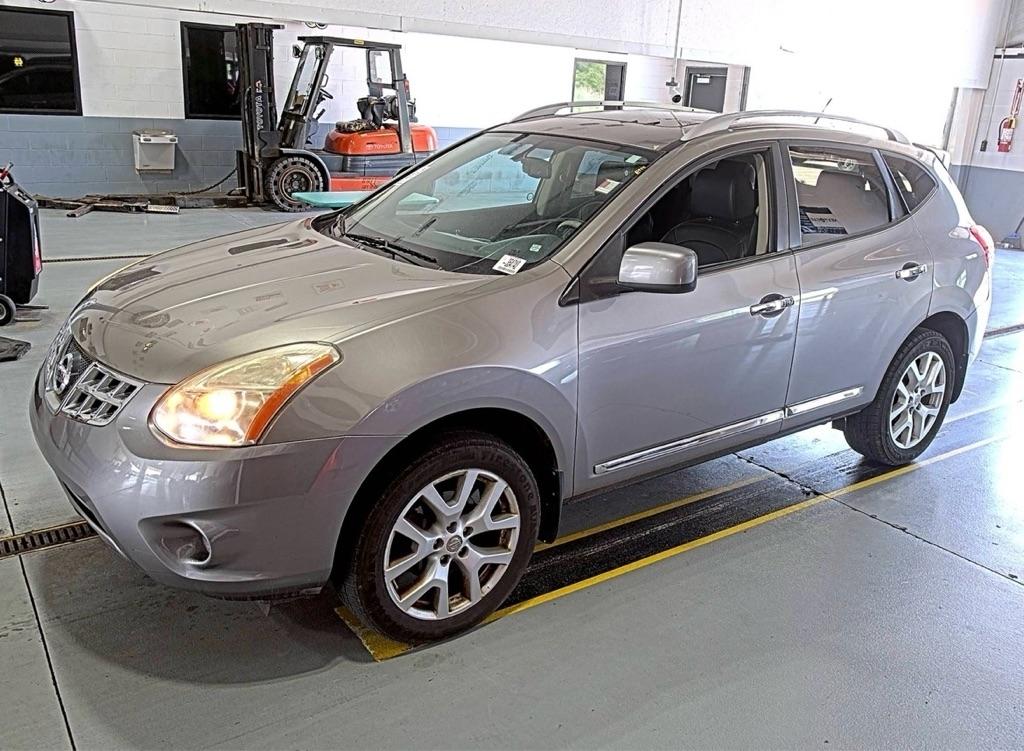 Nissan Rogue  2011
