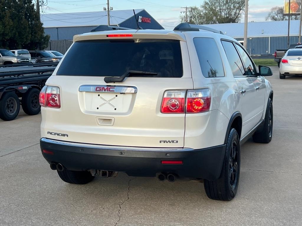GMC Acadia  2010