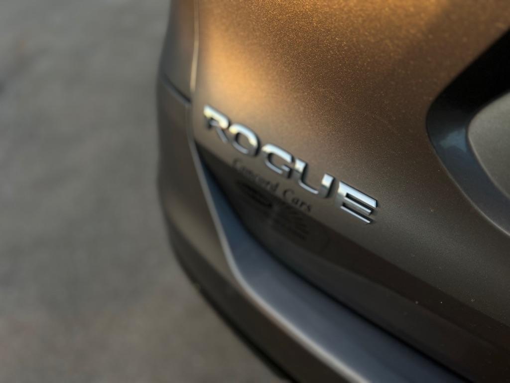 Nissan Rogue  2016