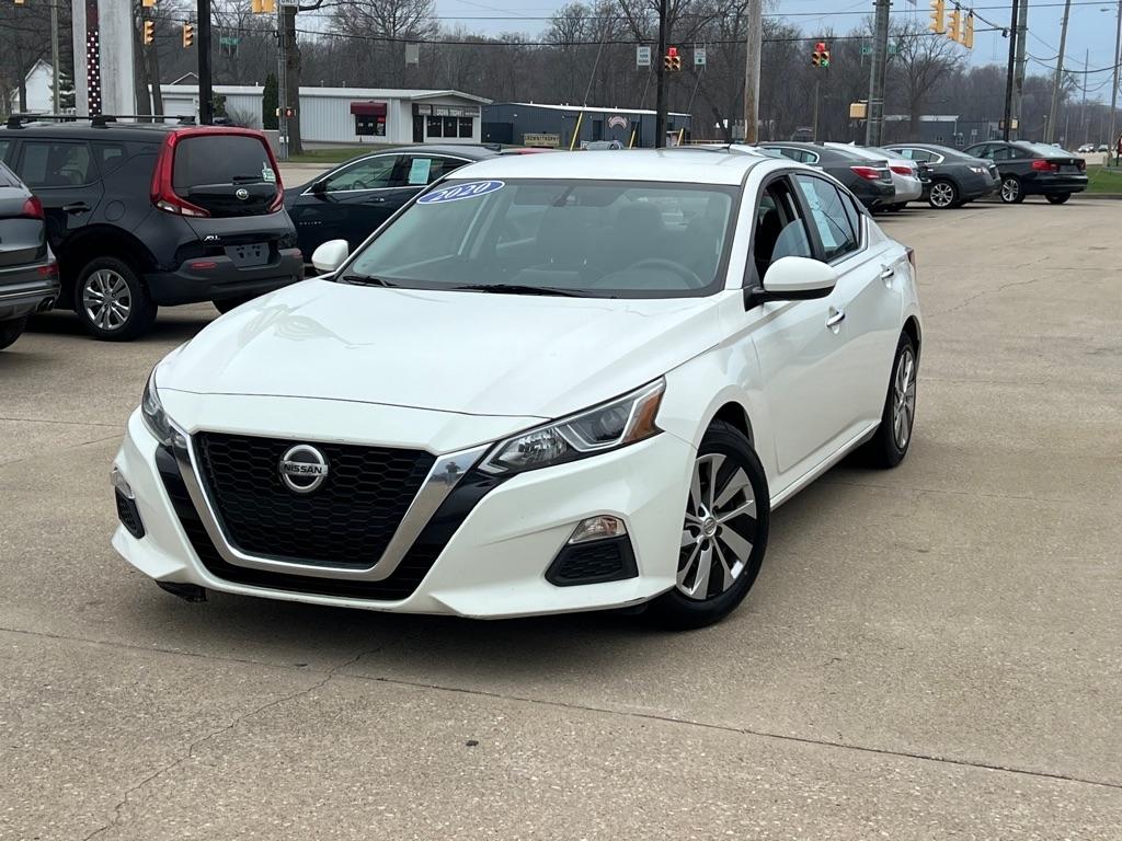 Nissan Altima  2020