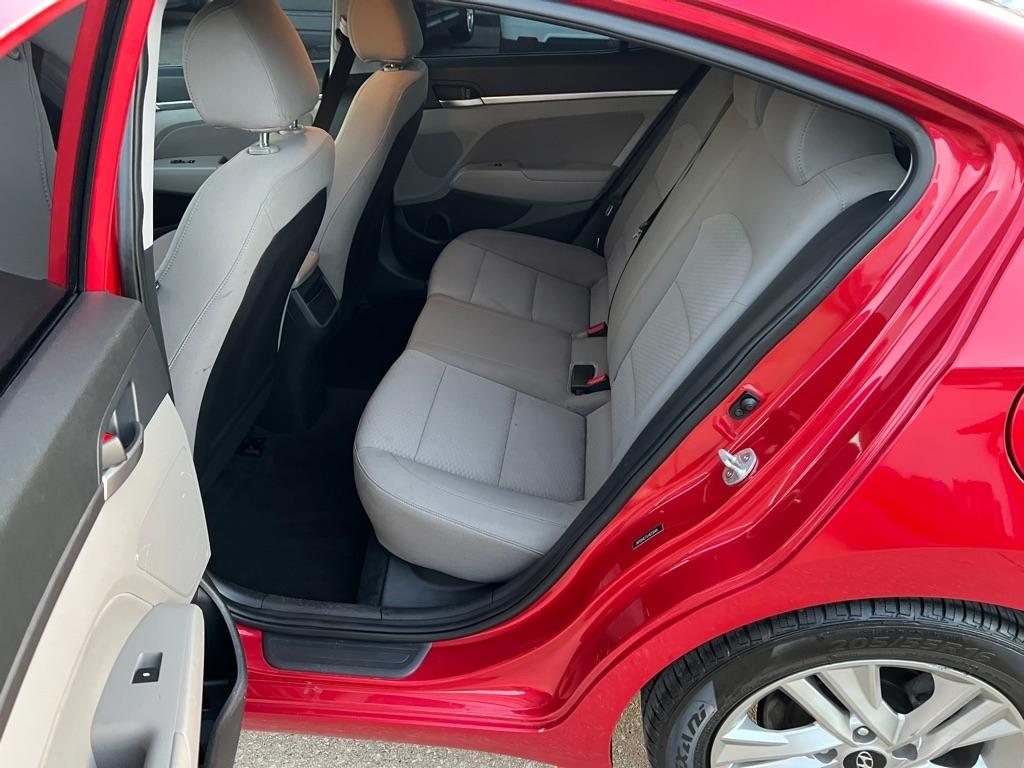 Hyundai Elantra  2020