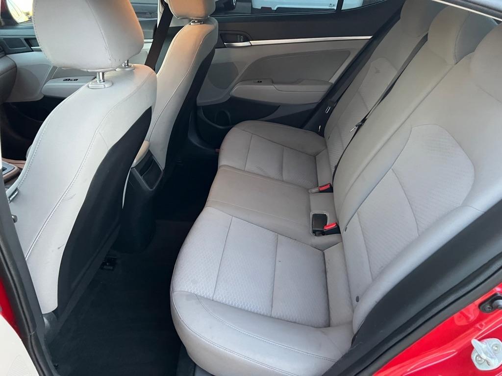 Hyundai Elantra  2020