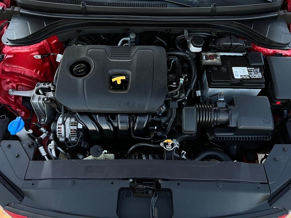 Hyundai Elantra  2020