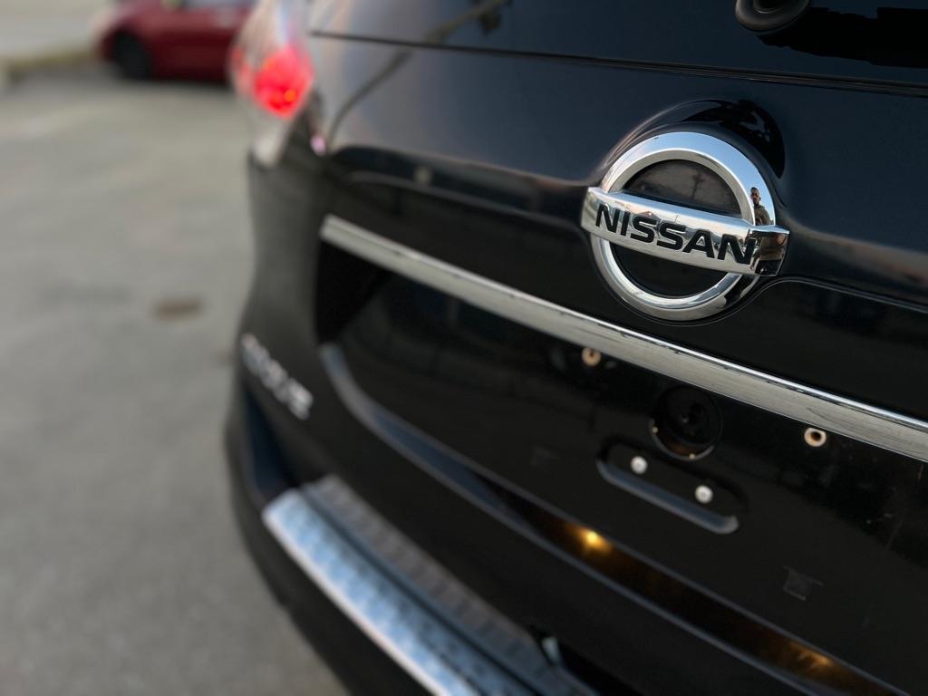 Nissan Rogue  2016