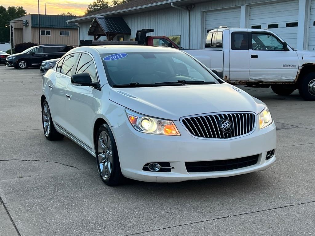 Buick LaCrosse  2011