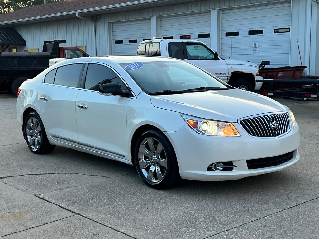 Buick LaCrosse  2011