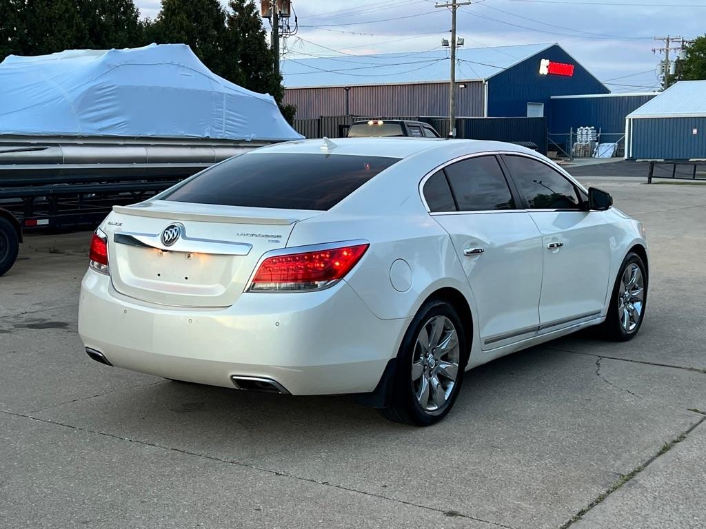Buick LaCrosse  2011