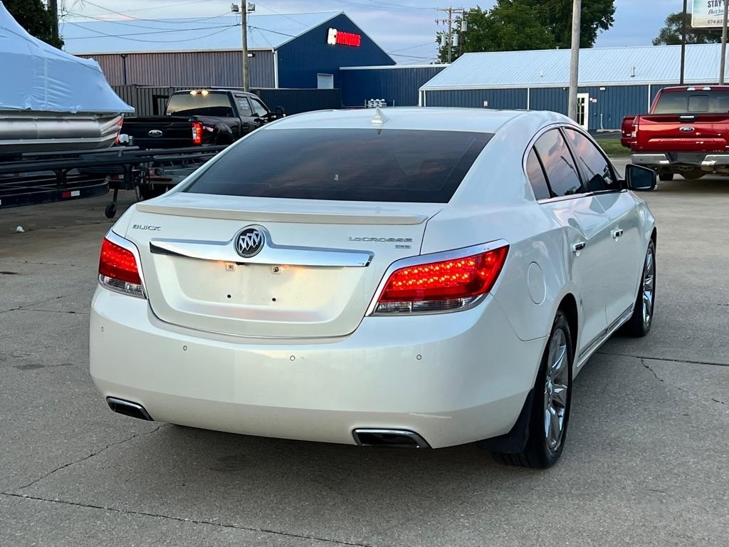 Buick LaCrosse  2011