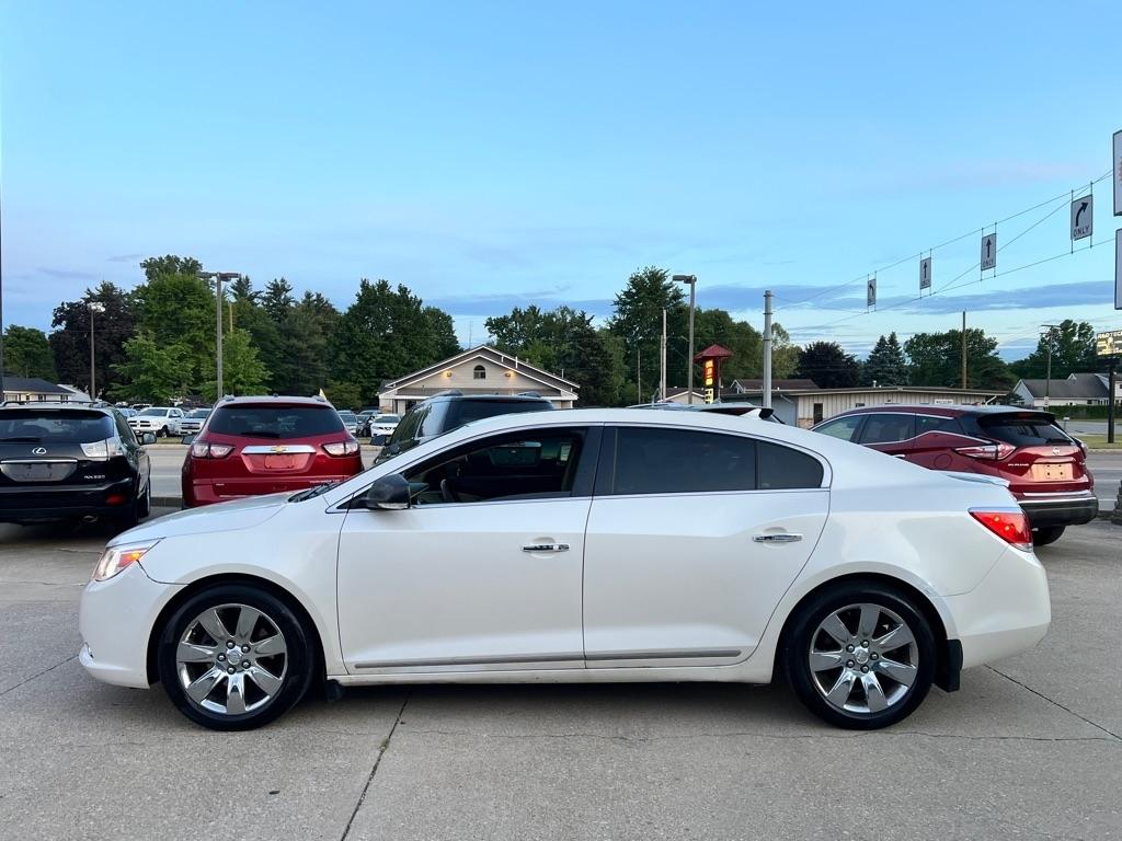 Buick LaCrosse  2011
