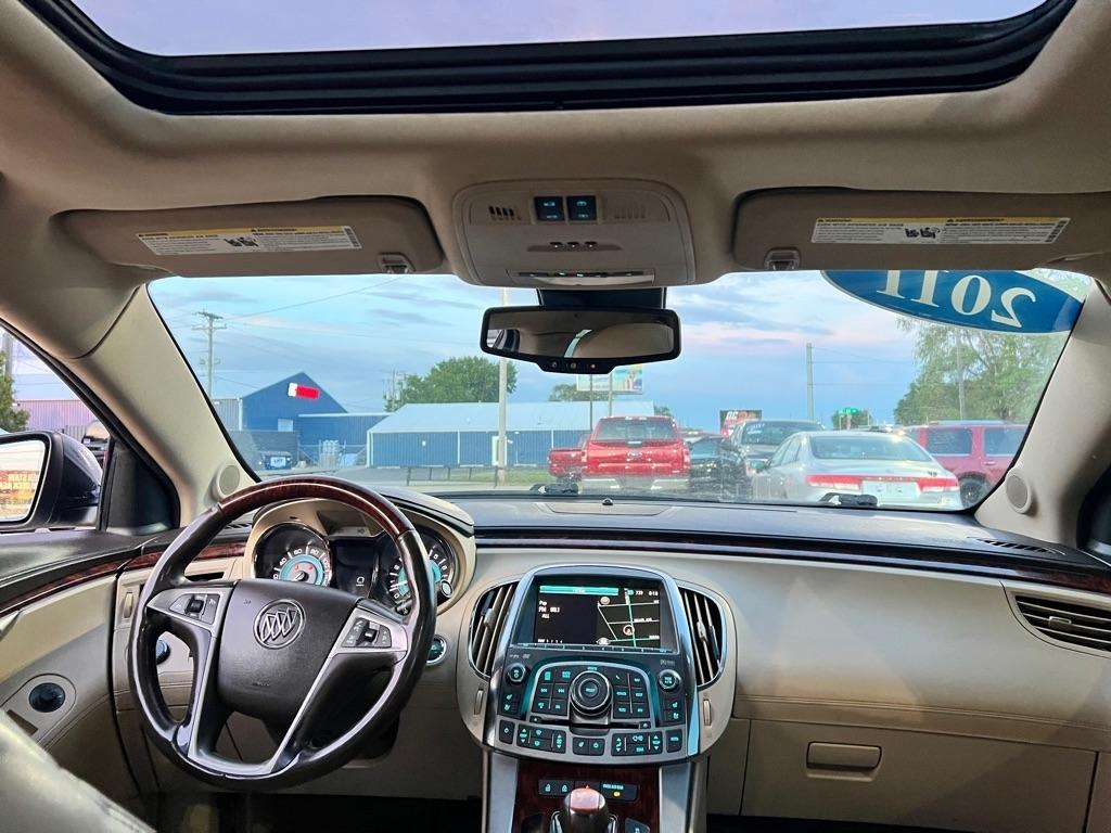 Buick LaCrosse  2011