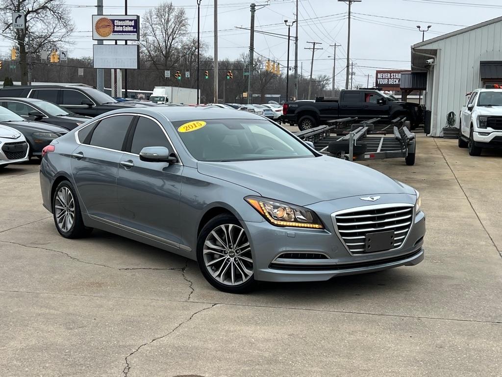 Hyundai Genesis  2015
