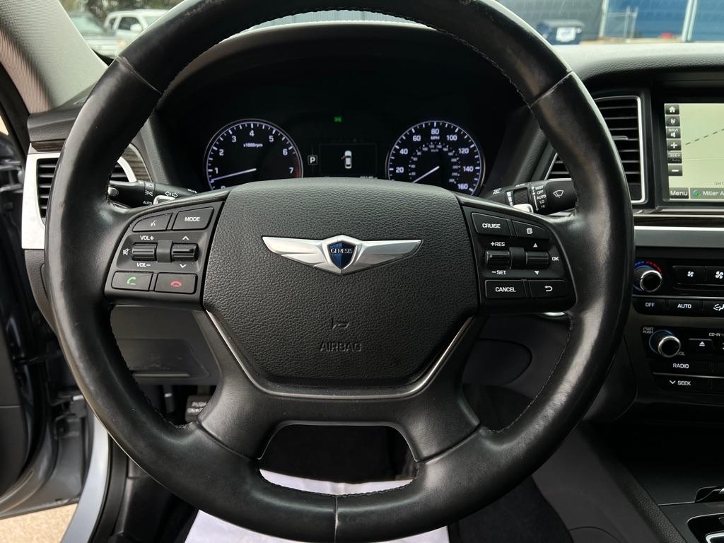 Hyundai Genesis  2015