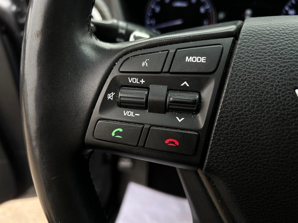 Hyundai Genesis  2015