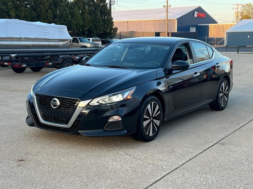 Nissan Altima  2021