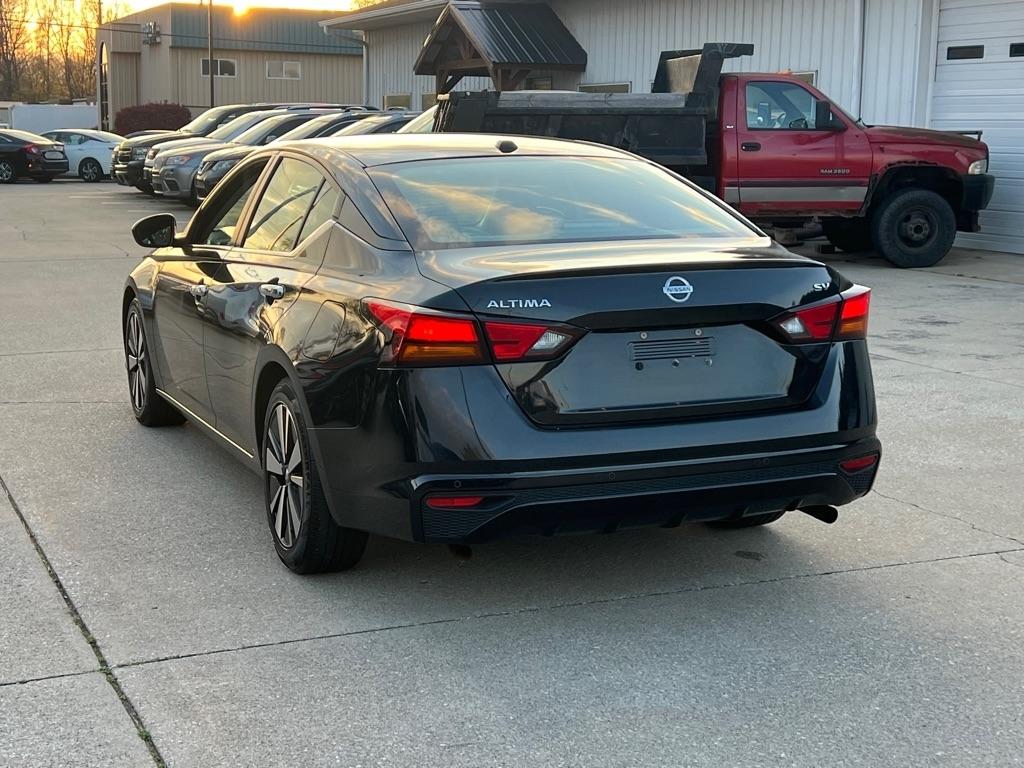 Nissan Altima  2021