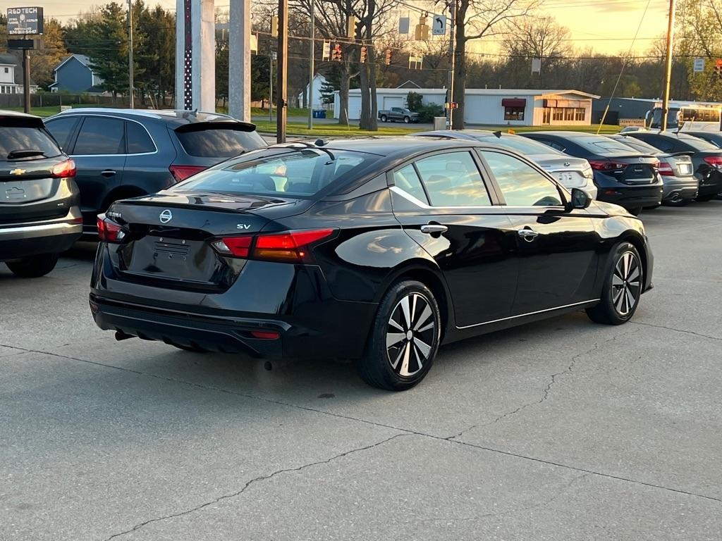 Nissan Altima  2021