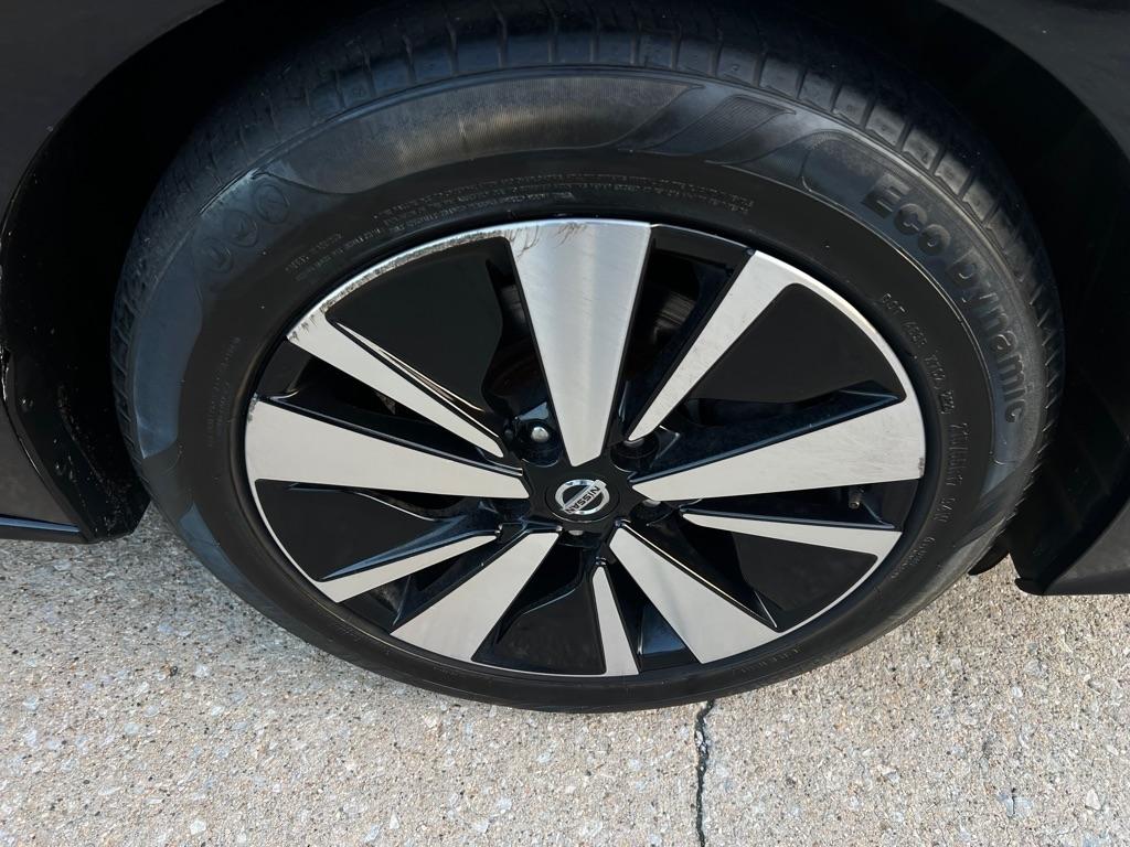 Nissan Altima  2021