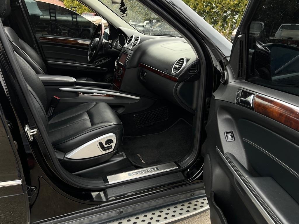 Mercedes-Benz GL-Class  2012