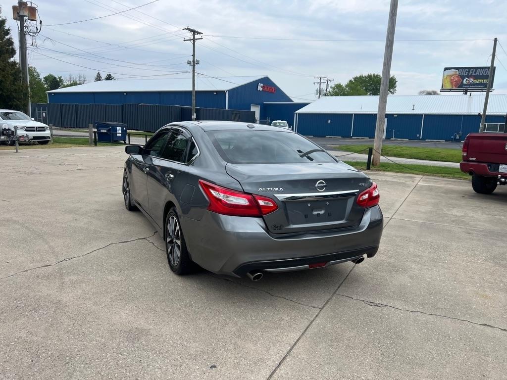 Nissan Altima  2017