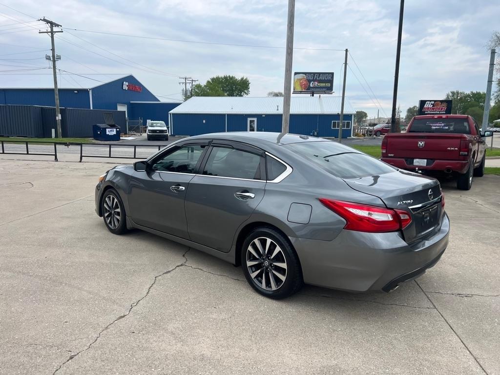 Nissan Altima  2017