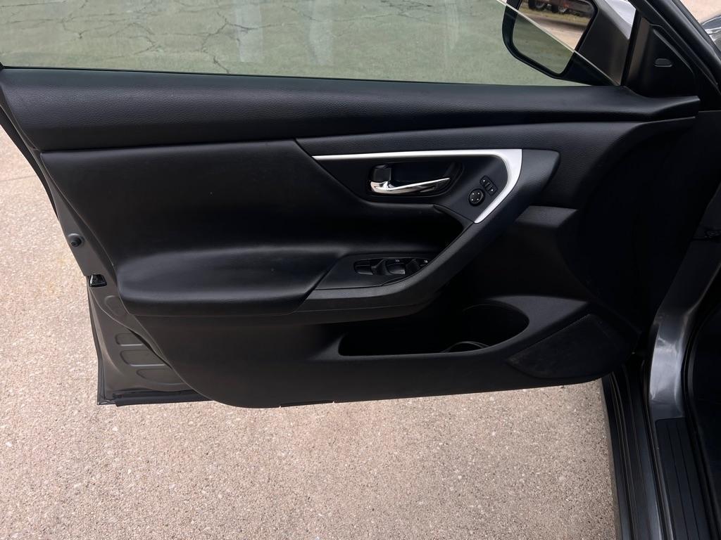 Nissan Altima  2017