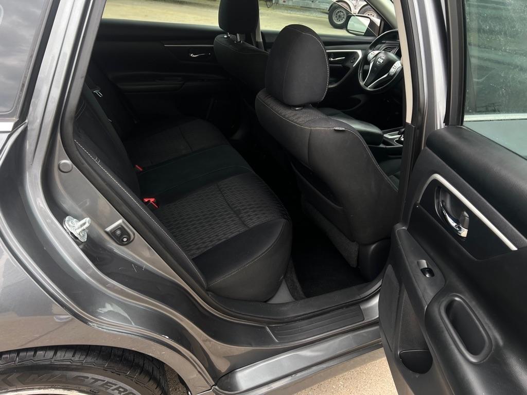 Nissan Altima  2017