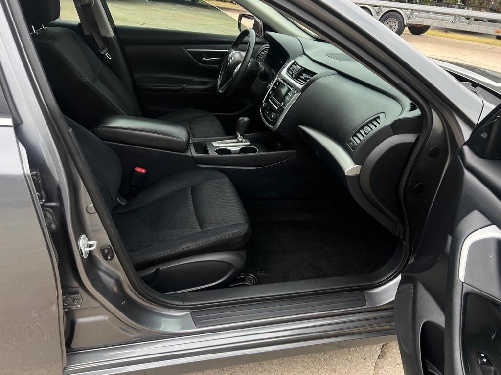 Nissan Altima  2017