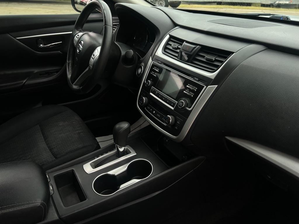 Nissan Altima  2017