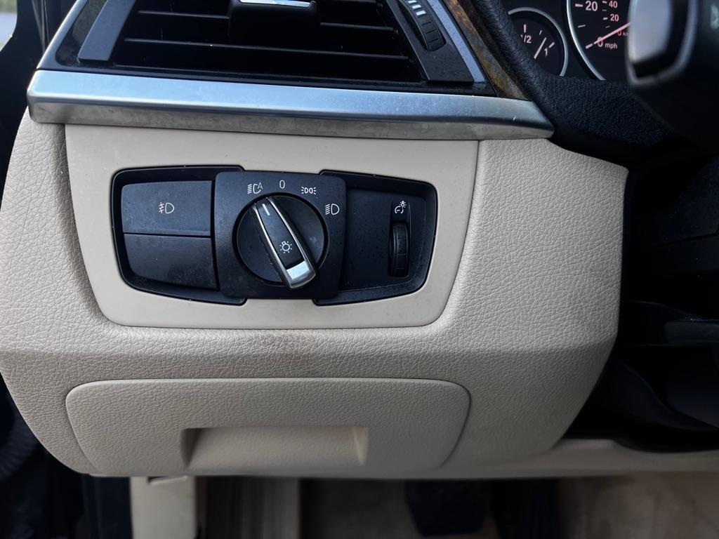 BMW 3-Series  2014