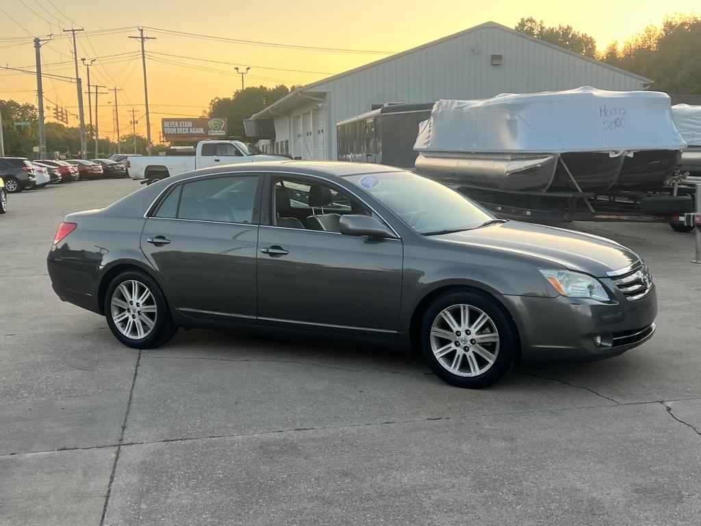 Toyota Avalon  2006