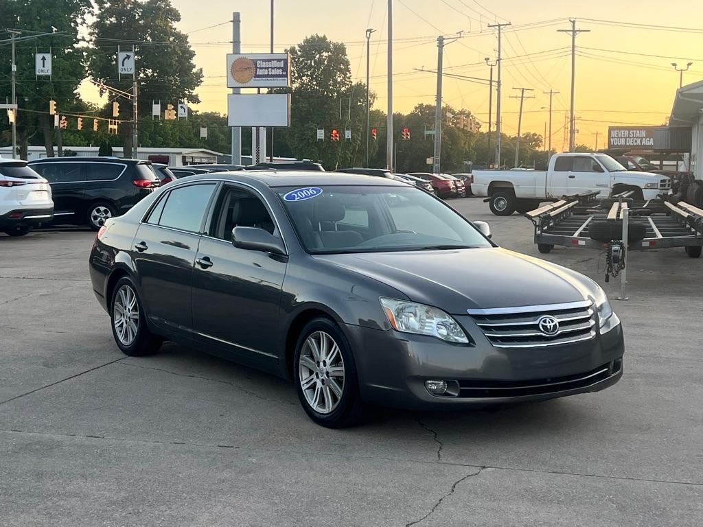 Toyota Avalon  2006